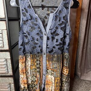 Gimmicks by BKE Blue and Orange boho top